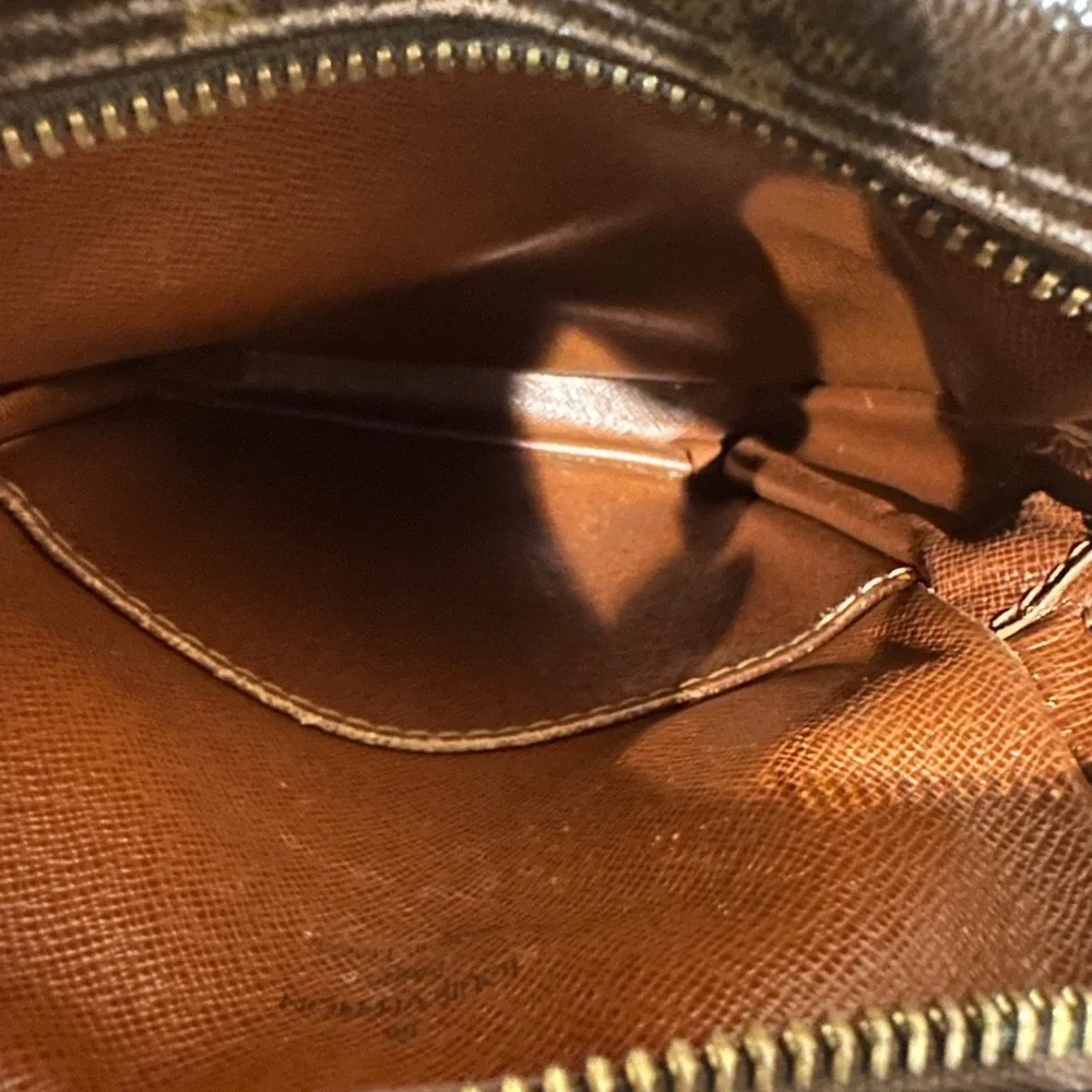 Louis Vuitton Brown Monogram Messenger Bag with Leather Trim - Picture 4 of 5